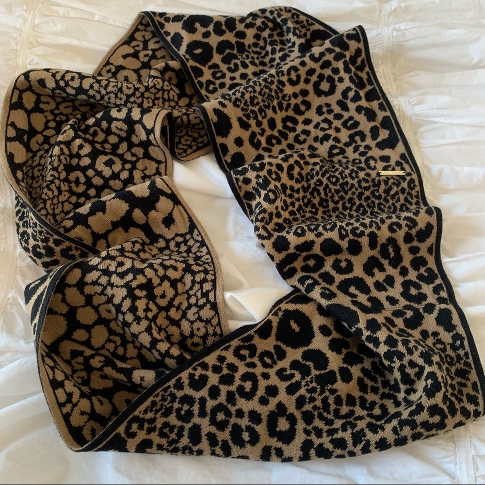 Michael Kors Leopard Infinity Scarf
